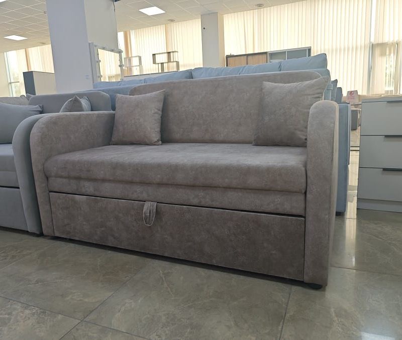 Свіжі надходження в каталозі: нові моделі диванів уже в наявності в Харкові!